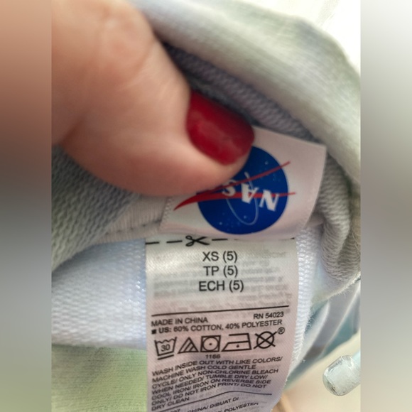 NASA Boy’s XS Size 5 Sweatshirt, Cotton Polyester Blend! - Picture 4 of 4